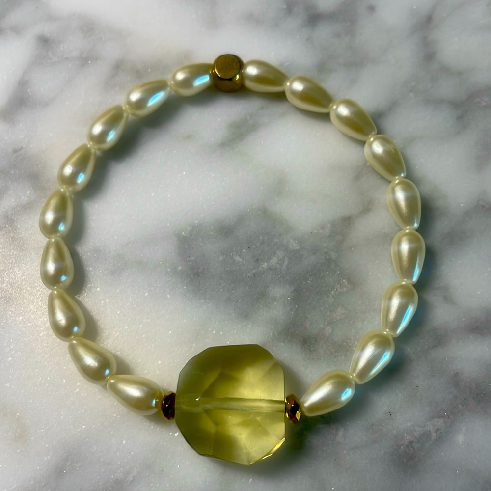 Rice shaped pearl & lemon quartz bracelet